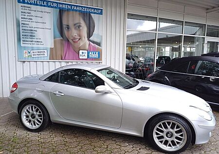 Mercedes-Benz SLK 200 KOMPRESSOR NAVI LEDER SHZ ALU TEMPO SPO
