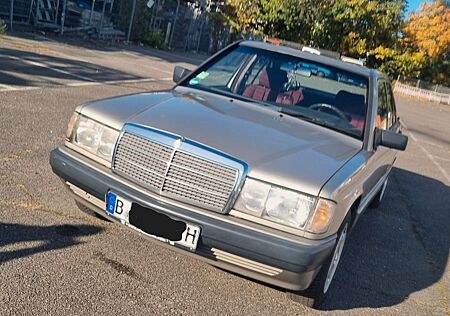Mercedes-Benz 190 gebraucht kaufen Mercedes-Benz 190 E Oldtimer
