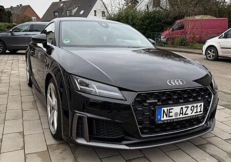 Audi TT 45 TFSI 3xS-Line quattro Coupe / 8-Fach