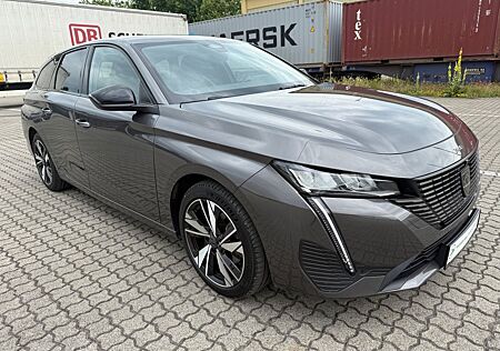Peugeot 308 BlueHDi 130 EAT8 Allure SW/LED/KAM/NAV!!