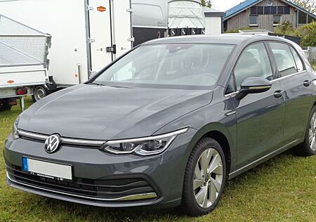 VW Golf Volkswagen VIII Lim. Style