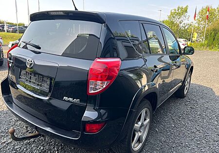 Toyota RAV 4 2.2-l-D-CAT 4x4 Executive