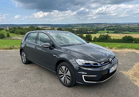 VW Golf Volkswagen e- VII CCS NAVI
