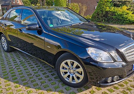 Mercedes-Benz E 220 CDI BlueEFFICIENCY -