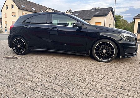 Mercedes-Benz A 200 AMG Line AMG Line