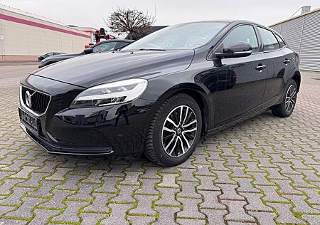 Volvo V40 T2 Momentum