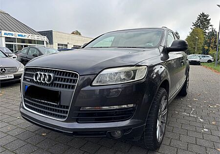 Audi Q7 3.0 TDI quattro GUTERZUSTAND/VOLL/7.Sitzer*