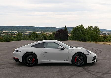 Porsche 992 Carrera GTS Coupé, Kreide/Schwarz, Approved
