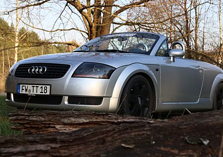 Audi TT Roadster 1.8T 110KW -