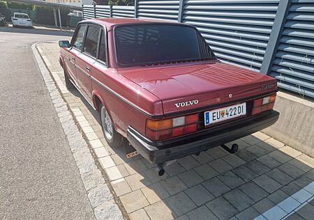 Volvo 244