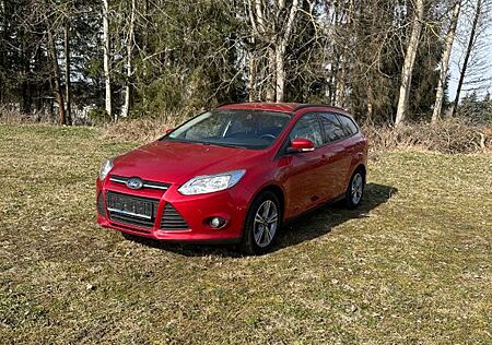 Ford Focus 1,0 EcoBoost 92kW SYNC Edition Turnier...