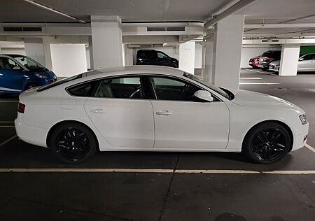 Audi A5 2.0 TFSI multitronic Sportback - Standheizung