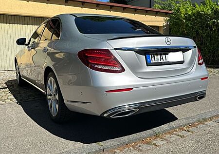 Mercedes-Benz E 220 d Autom. -