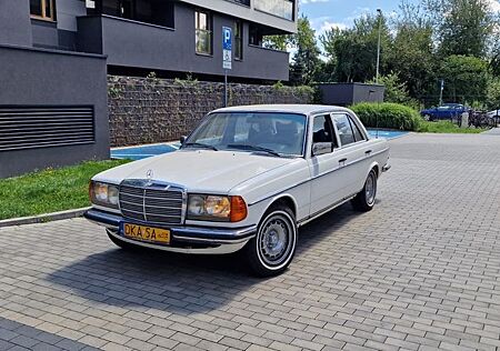 Mercedes-Benz E 280