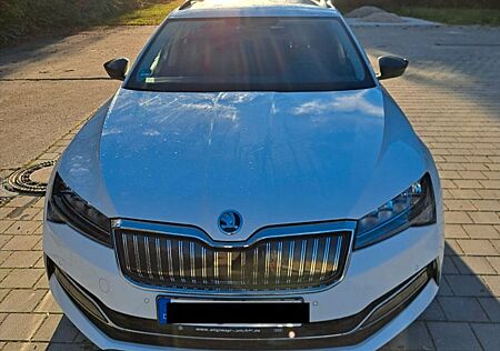 Skoda Superb 1.4 TSI iV DSG AMBITION COMBI AMBITION