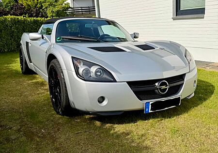 Opel Speedster 2.2 -