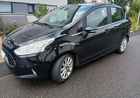 Ford B-Max 1,0 EcoBoost 92kW S/S Titanium + AHK