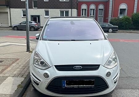 Ford S-Max 1,6 EcoBoost Titanium Titanium