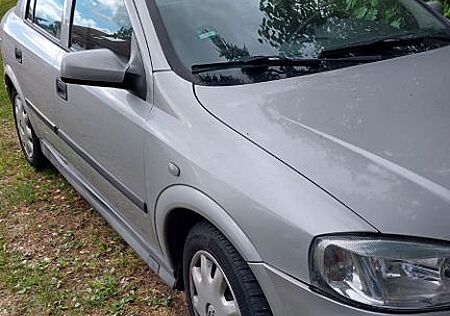 Opel Astra 1.6 Automatik -