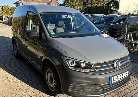 VW Caddy Volkswagen 2,0TDI 75kW BMT Basis + AHK