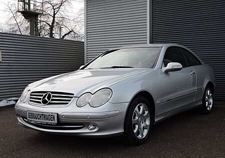 Mercedes-Benz CLK 320 Coupe Automatik ELEGANCE PDC HUneu