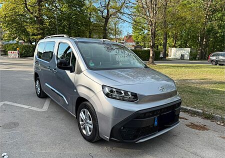 Toyota Pro Ace Proace City 1,5-l-D-4D 96kW L2 T Deutschland...