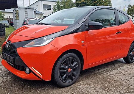 Toyota Aygo (X) Aygo (X) 1,0-l-VVT-i x-cite mit KLIMAANLAGE