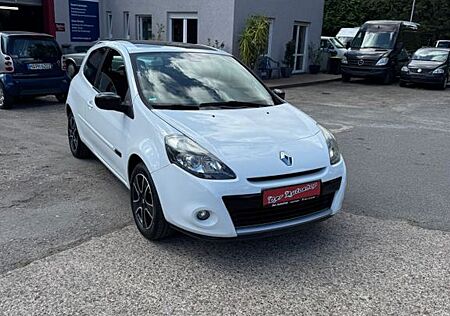 Renault Clio III Night and Day