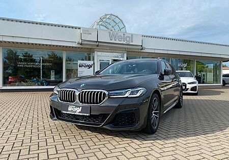 BMW 520d xDrive Touring +M Sportpaket+Laser+Pano+HuD