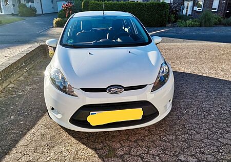 Ford Fiesta 1,25 60kW mit neuem Tüv