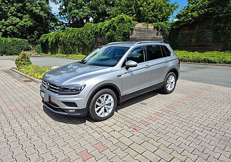 VW Tiguan Volkswagen 2.0 TDI SCR 140kW DSG 4MOTION Highlin...