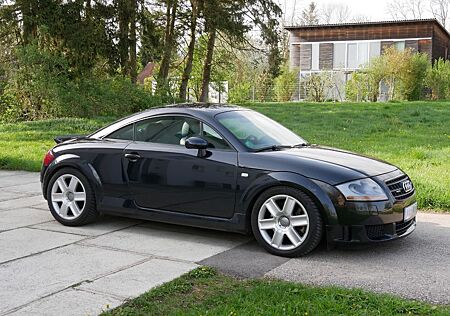 Audi TT Coupe 3.2 DSG quattro