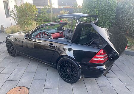 Mercedes-Benz SLK 320 V6 Designo Sch. - Rot Lederhimmel Schw.
