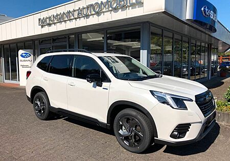 Subaru Forester 2.0ie e-BOXER Lineartr EDITION BLACK P