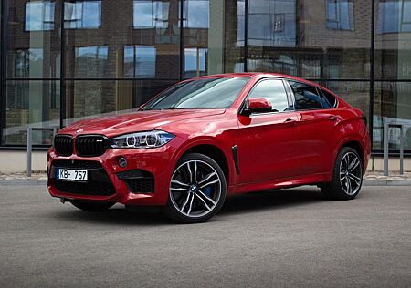 BMW X6 M Melbourne rot, Alcantara, carbon.