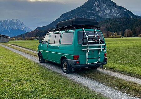 VW T4 Caravelle Volkswagen 2,5-l-Diesel TDI 75kW Standard