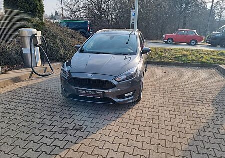 Ford Focus Turnier ST-Line, 8- fach, SHZ,