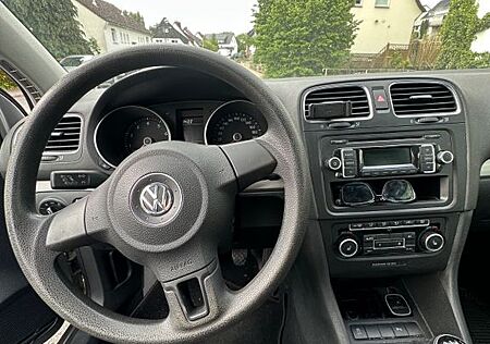 VW Golf Volkswagen 1.2 TSI 63 kW Trendline Trendline