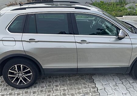 VW Tiguan Volkswagen 2.0 TDI SCR Comfortline Comfortline