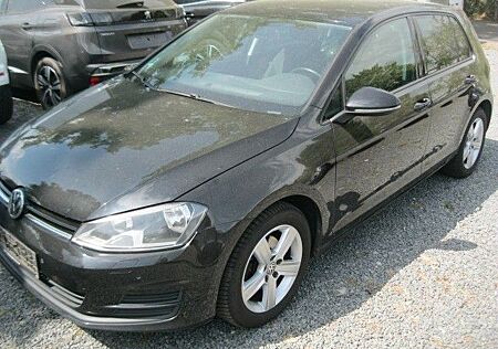 VW Golf Volkswagen VII Lim. Comfortline BMT