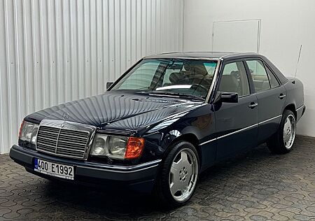 Mercedes-Benz 400