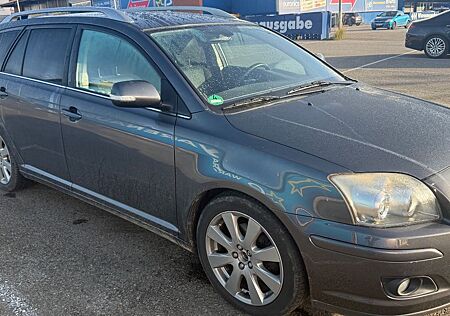 Toyota Avensis Kombi 2.0, AHK, Klima,Ohne Tüv!Festpreis