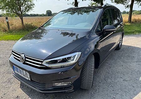 VW Touran Volkswagen 2.0 TDI SCR DSG SOUND AHK 7-Sitzer