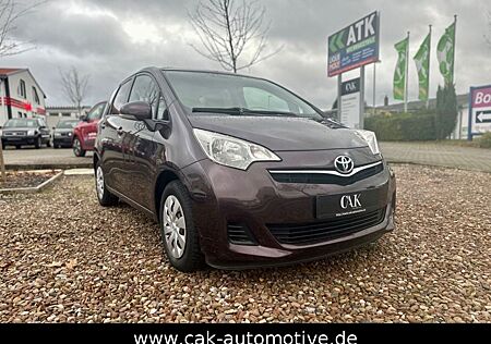 Toyota Verso-S Life / 1. Hand