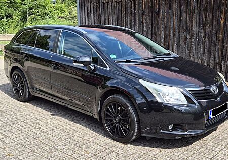Toyota Avensis Combi Executive 2.0 Valvematic Executive