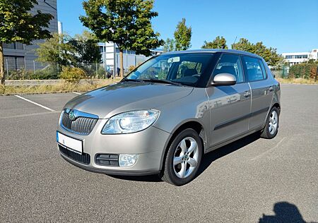Skoda Fabia 1.4l, Elegance, Tempo, TÜV, ZHNR, SHZ