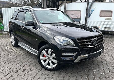 Mercedes-Benz ML 350 BlueTEC 4MATIC -BiXenon*Leder*Navi*Pdc*