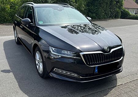 Skoda Superb 1.5 TSI ACT DSG STYLE COMBI STYLE