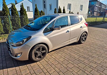 Hyundai ix20 1.6 Style blue Style - wenig Kilometer