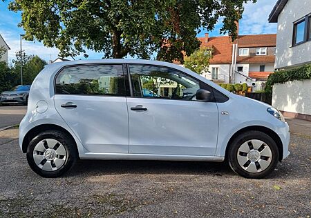 VW Up Volkswagen -pool blue 4türer guter Zustand